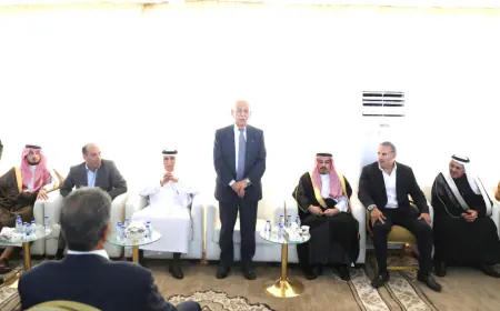 مندوبا عن الملك وولي العهد.. العيسوي يعزي عشيرة الفايز