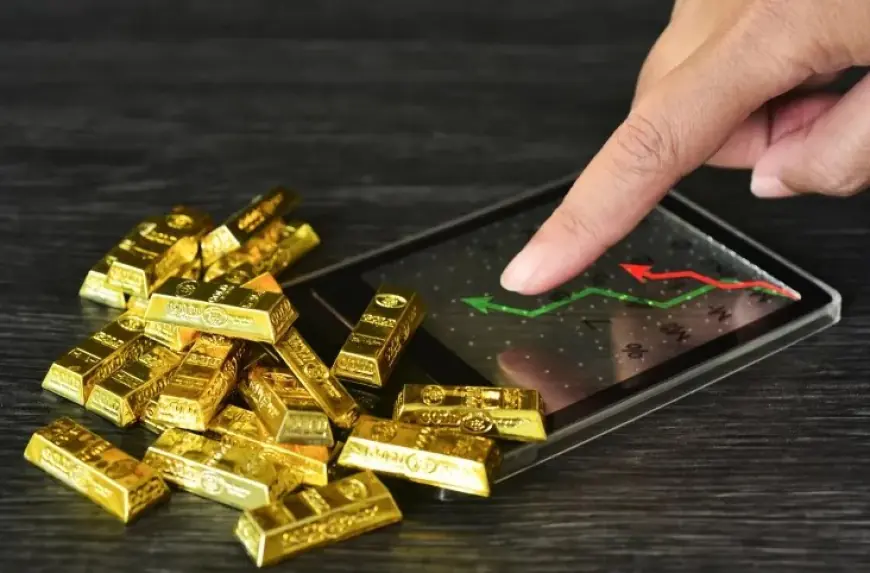 الذهب يتعافى من أدنى مستوى في 6 أشهر.
