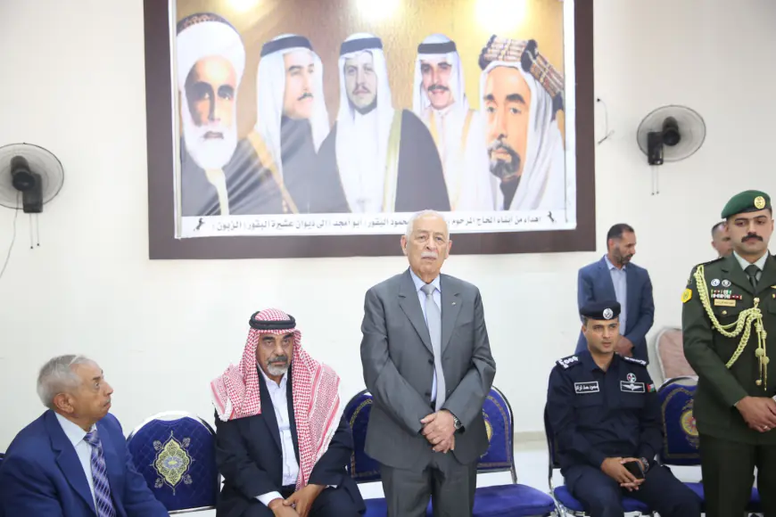 مندوبا عن الملك وولي العهد.. العيسوي يعزي عشيرة البقور
