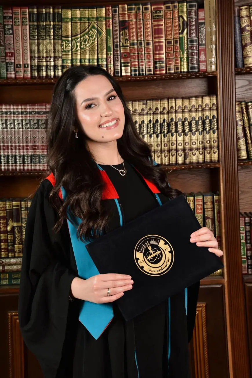 عشيرة القبلان تهنئ الدكتورة لين قبلان بتخرجها كأول طبيبة في العشيرة