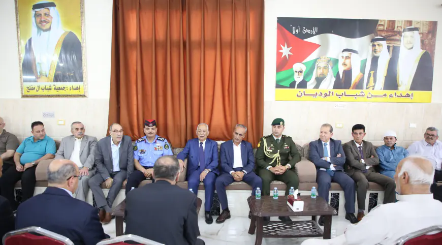 مندوبا عن الملك وولي العهد.. العيسوي يعزي بوفاة اللواء المتقاعد الوديان