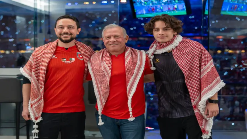 الملك وولي العهد يتابعان مباراة النشامى أمام الجزائر