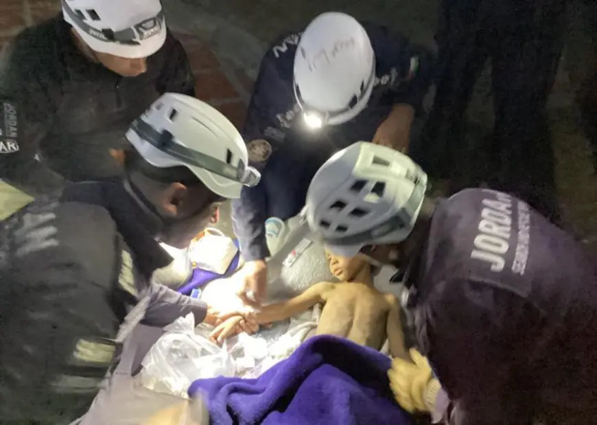 إنجاز إنساني أردني.. إنقاذ طفل عمره 3 سنوات من تحت الأنقاض بعد 6 أيام في فنزويلا