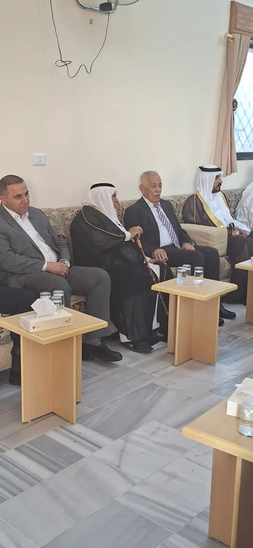 مندوبا عن الملك وولي العهد...العيسوي يعزي عشيرة الرحامنة
