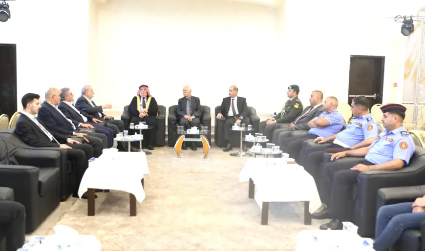 مندوبا عن الملك وولي العهد.. العيسوي يعزي العبيدات