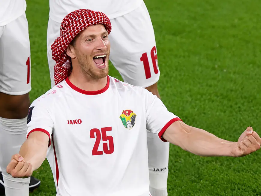 الفيصلي يعلن تعاقده رسميًا مع نجم المنتخب الأردني أنس العوضات