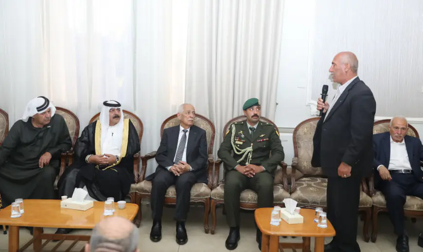 مندوبا عن الملك وولي العهد.. العيسوي يعزي عشائر حتر والهويدي والطراونة