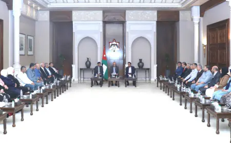 رئيس الديوان الملكي يلتقي وفدا من لجان الأحياء والتوعية والاتصال بالزرقاء