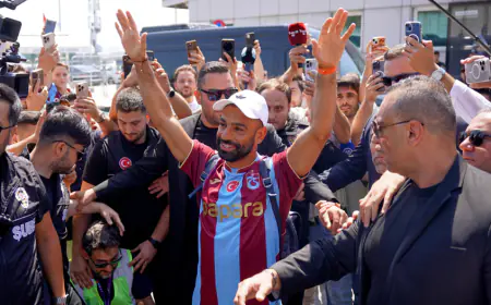 بالفيديو.. استقبال أسطوري لمحمد صلاح في تركيا بعد انضمامه لطرابزون سبور