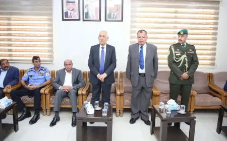 مندوبا عن الملك وولي العهد.. العيسوي يعزي المجالي
