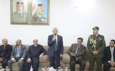 مندوبا عن الملك وولي العهد.. العيسوي يعزي عشيرة العياصرة