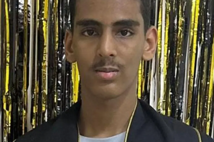 آل معارك يهنئون ابنهم محمد فيصل معارك زعل بنجاحه في الثانوية العامة
