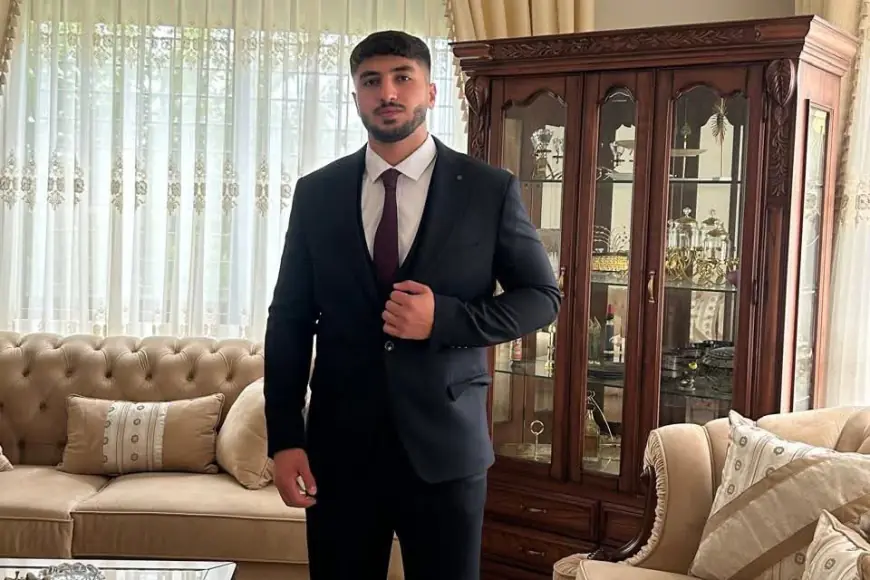 أحمد صندوقة يبارك لنجله عون نجاحه في الثانوية العامة