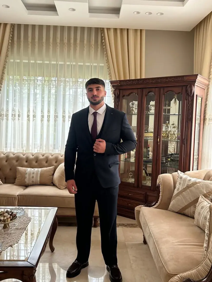 أحمد صندوقة يبارك لنجله عون نجاحه في الثانوية العامة
